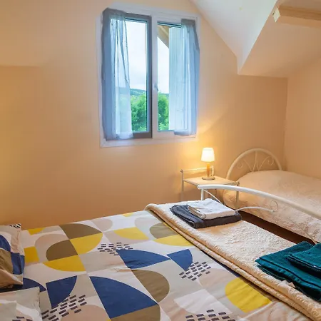 Meuble De Tourisme Du 5 Personnes A Serigas Meyrueis